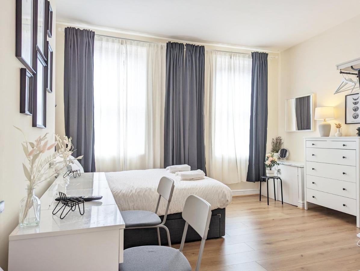 Guest Rooms In Anfiled Near Stadium, Free Parking Liverpool Bagian luar foto