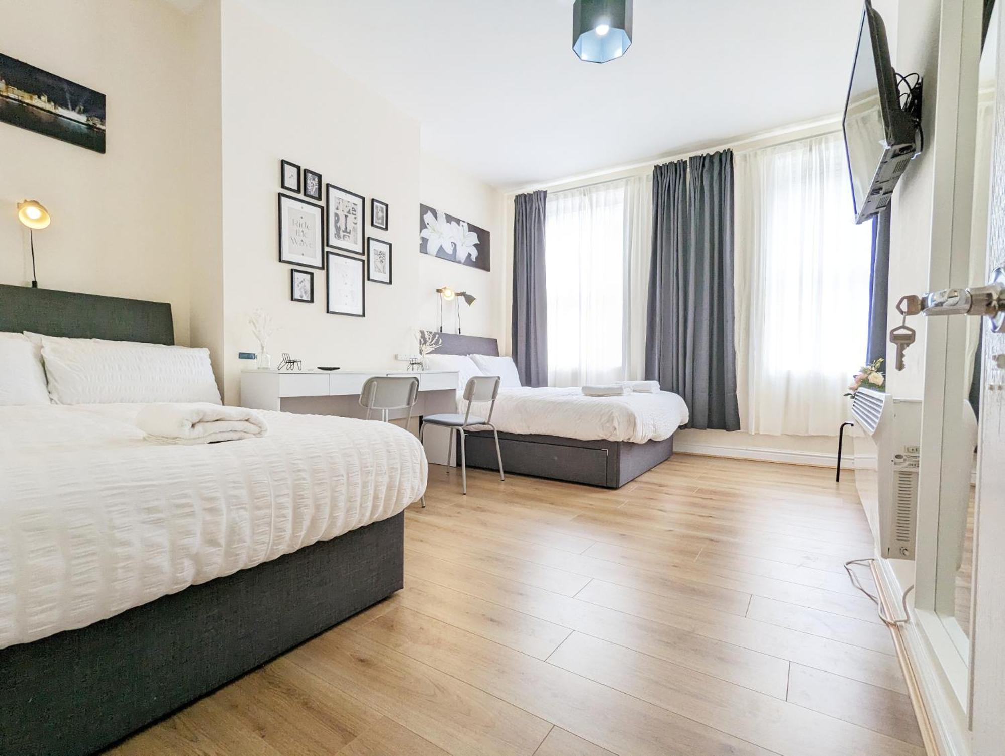 Guest Rooms In Anfiled Near Stadium, Free Parking Liverpool Bagian luar foto
